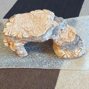 Natural Rock Look Reptile Hideout